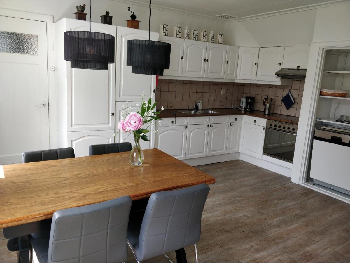 Forus Apartment Aartswoud Bagian luar foto